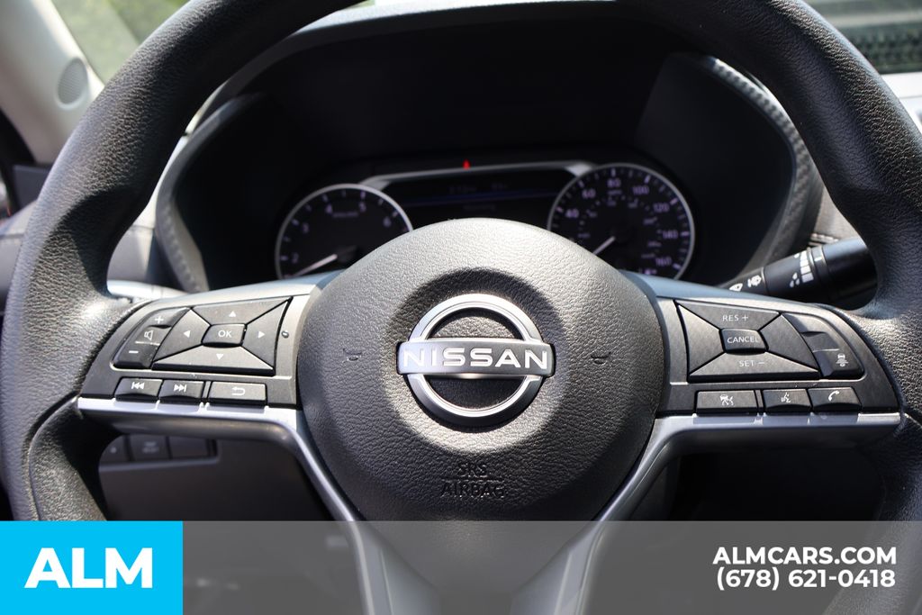 Used 2024 Red Nissan SV image 28