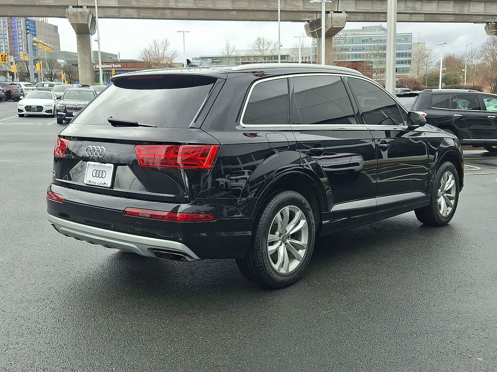 Thumbnail: 2019 Audi Q7 - 4