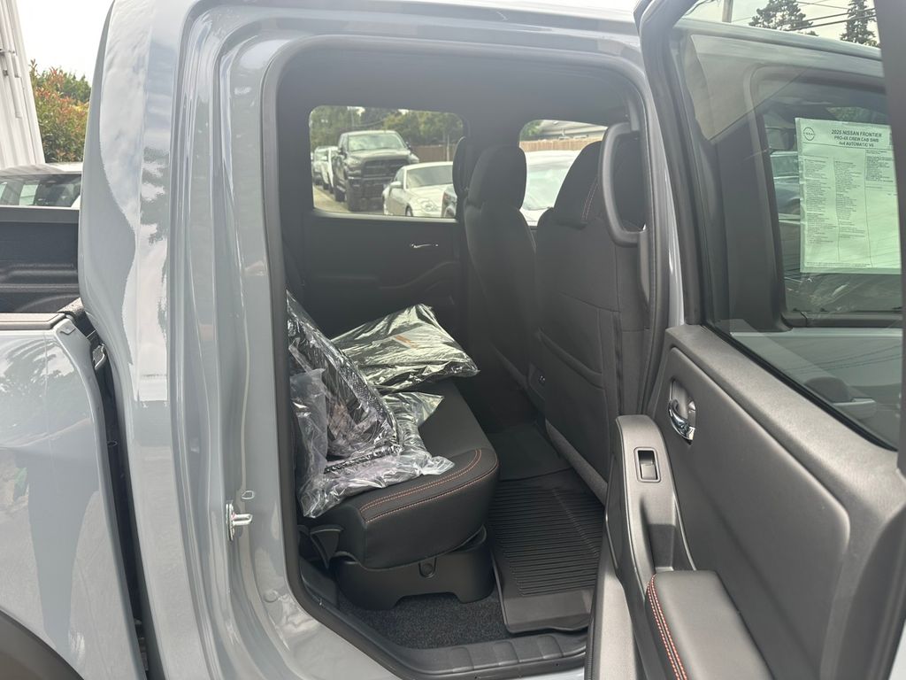 2025 Nissan Frontier PRO-4X