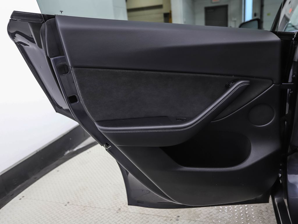 Thumbnail: 2021 Tesla Model Y - 18