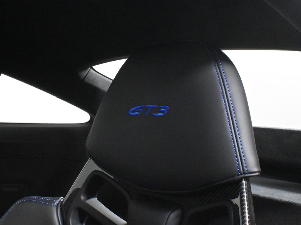 Thumbnail: 2022 Porsche 911 - 28