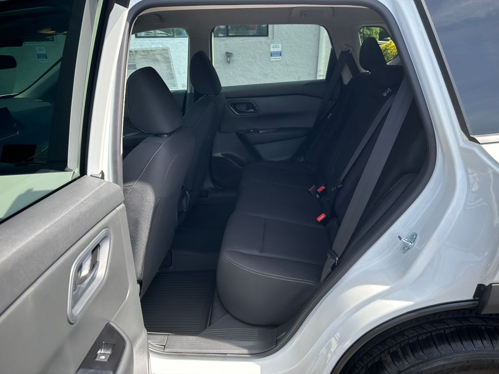 2025 Nissan Rogue S