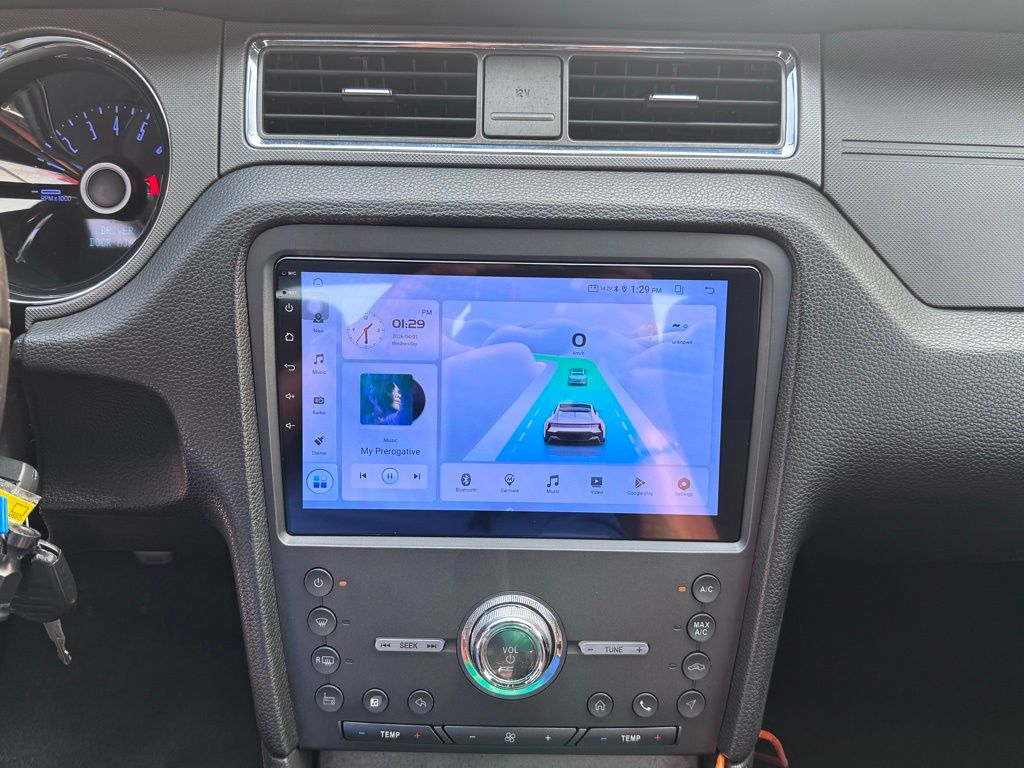 2014 Ford Mustang V6