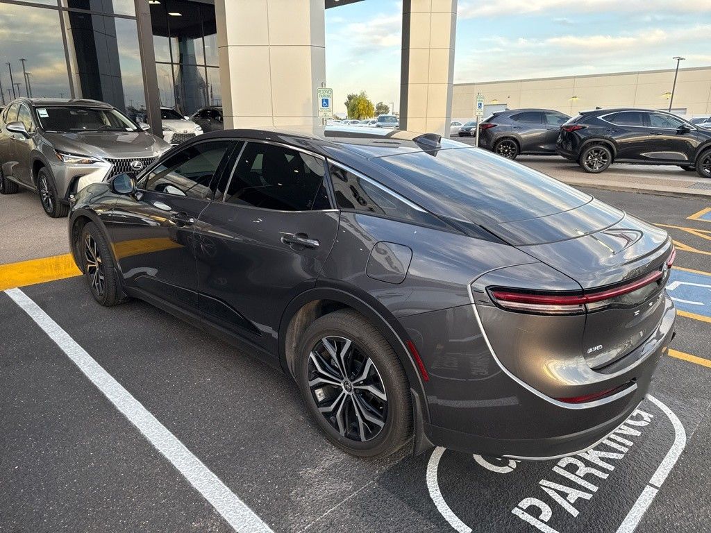 Thumbnail: 2023 Toyota Crown - 3