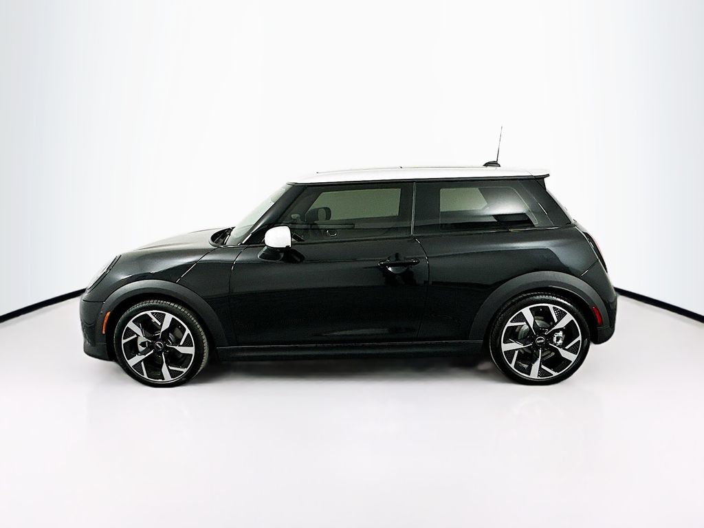 2025 MINI Cooper S 8