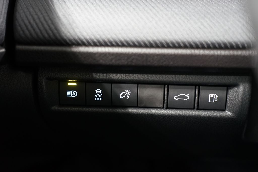 2025 Toyota Camry SE 25