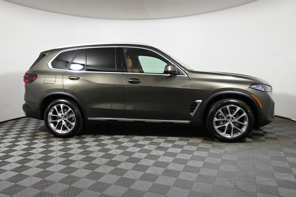 Thumbnail: 2026 BMW X5 - 8