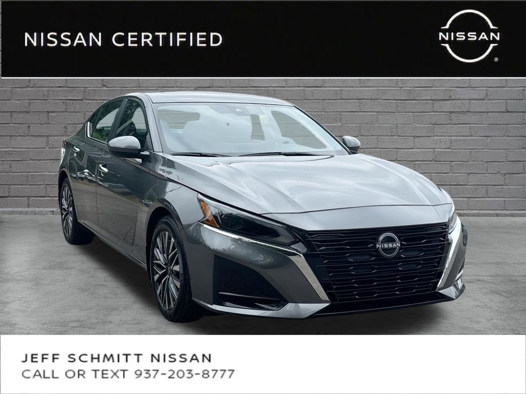 Gray (Gun Metallic) 2025 Nissan Altima Sedan Front-Wheel Drive Continuously Variable Transmission