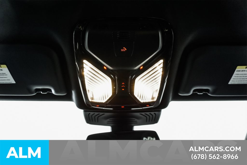 Used 2025 Black BMW xDrive30i image 59