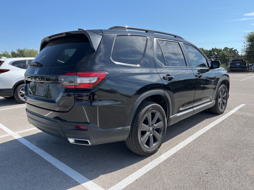 Thumbnail: 2024 Honda Pilot - 3