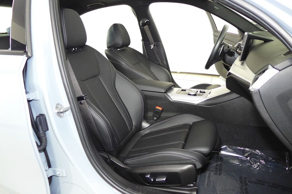 Thumbnail: 2023 BMW 3 Series - 19