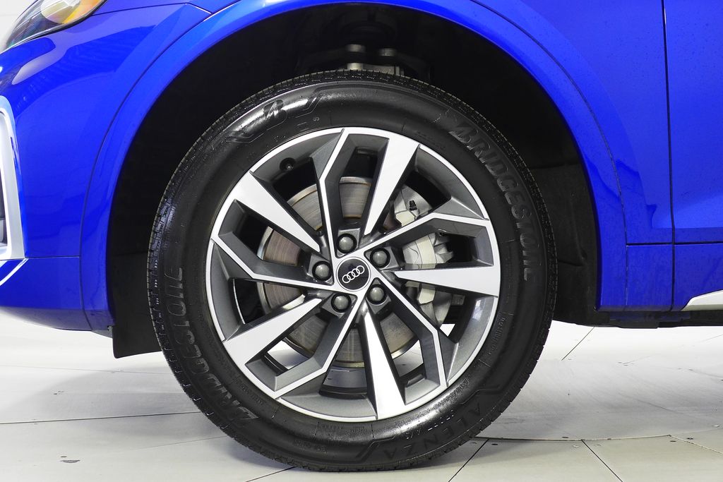 Thumbnail: 2022 Audi Q5 - 5