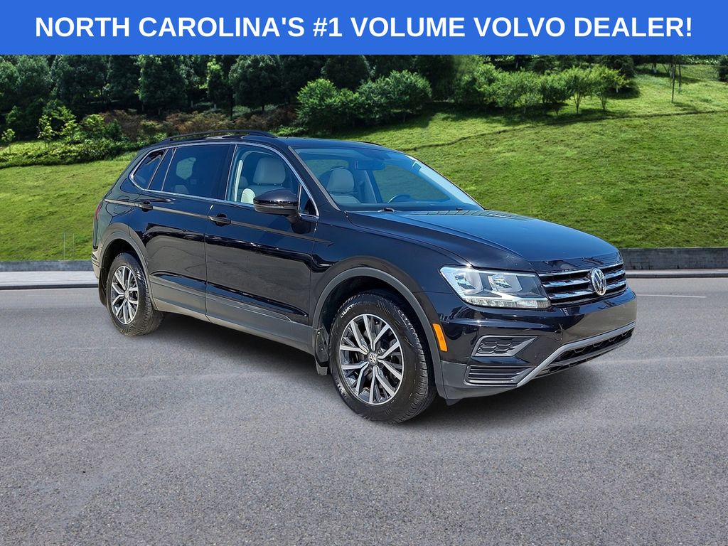 Deep Black Pearl 2019 Volkswagen Tiguan SUV / Crossover Front-Wheel Drive 8-Speed Automatic