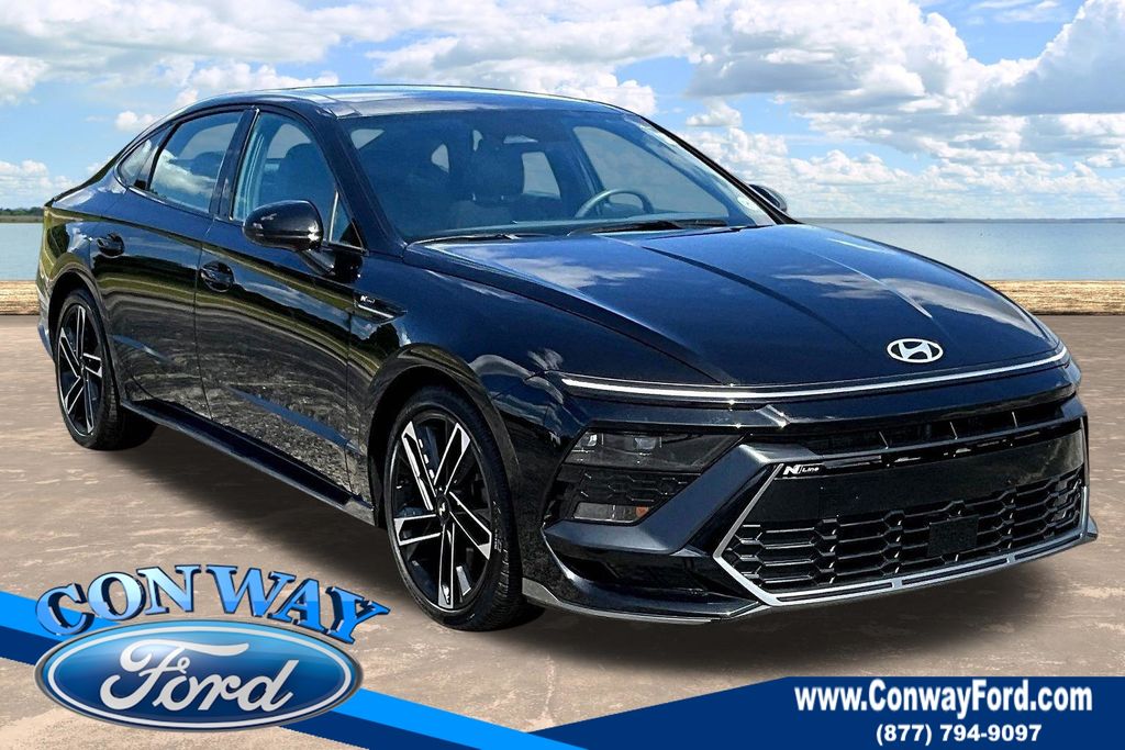 Abyss Black 2026 Hyundai Sonata Sedan Front-Wheel Drive 8-Speed Automatic