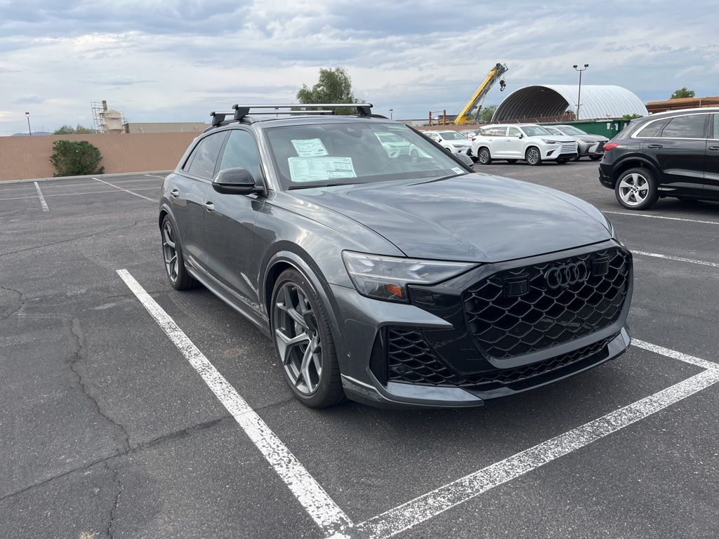 Thumbnail: 2026 Audi RS Q8 - 3