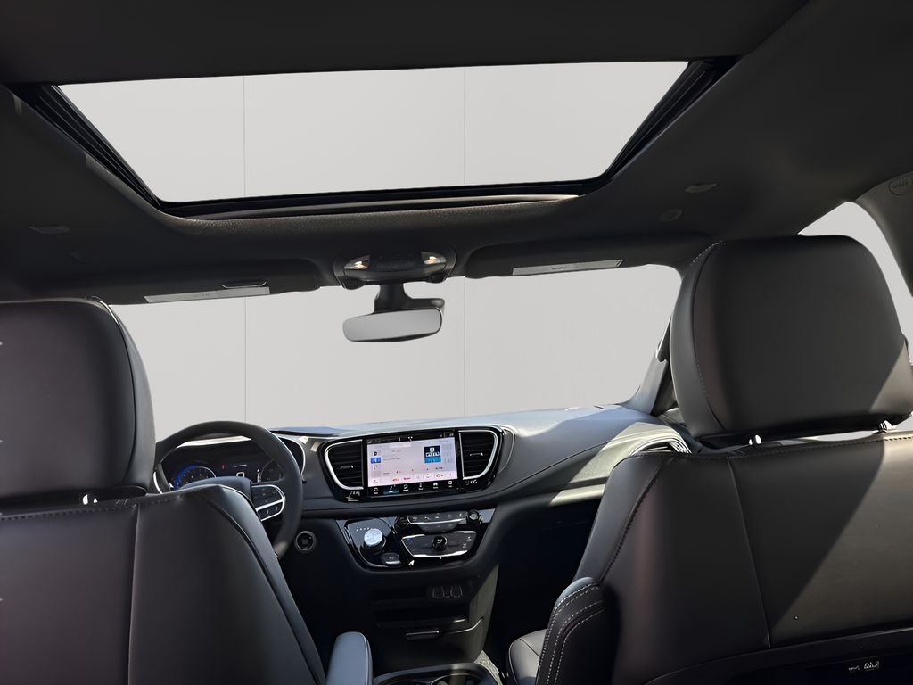 2025 Chrysler Pacifica Select - Photo 41