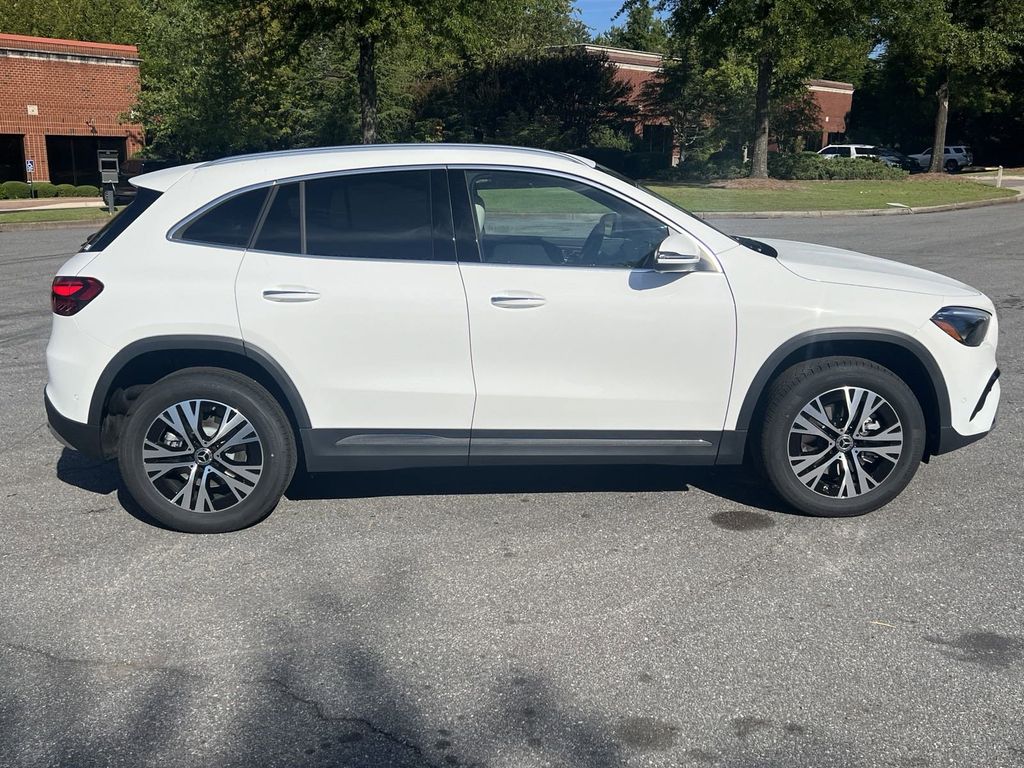 2025 Mercedes-Benz GLA GLA 250 9