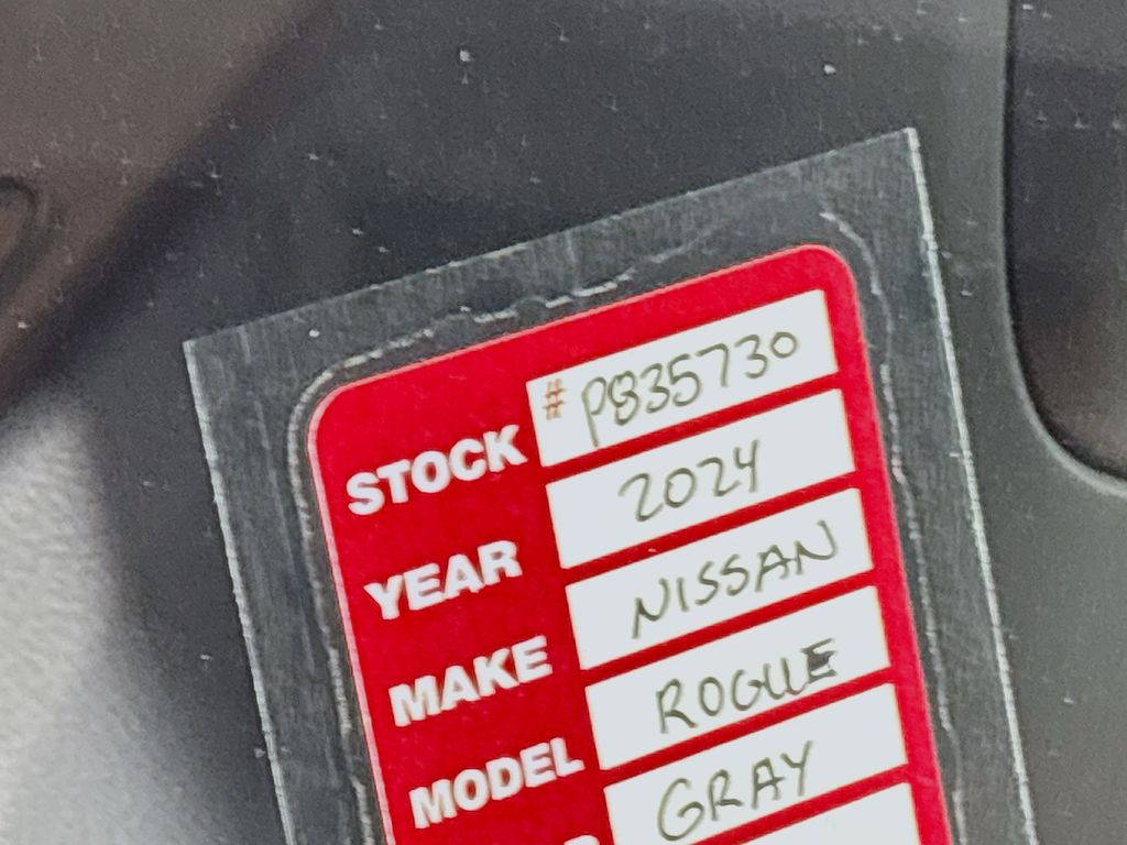 2024 Nissan Rogue SV