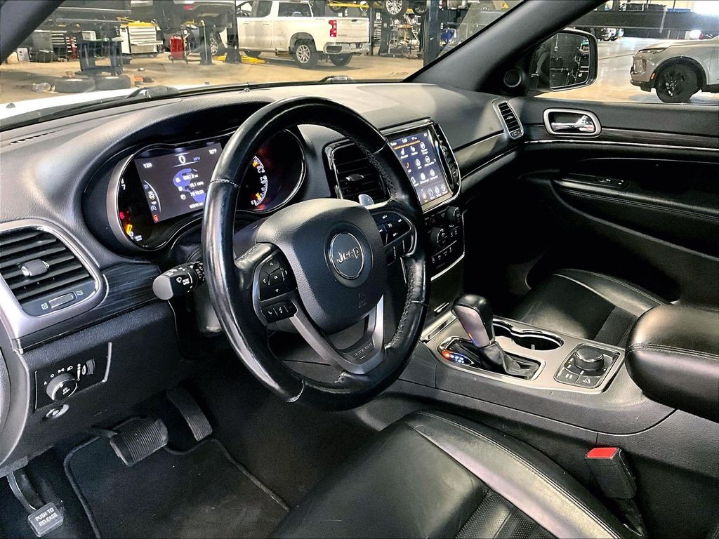 2020 Jeep Grand Cherokee — photo 8