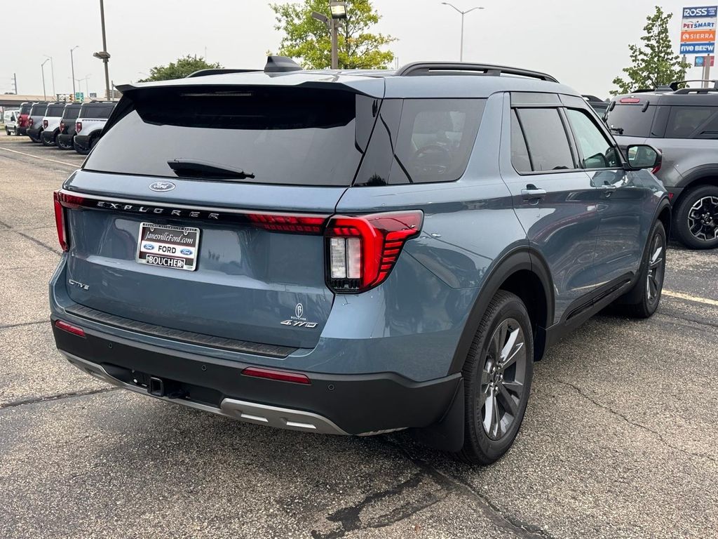 New 2026 Vapor Blue Metallic Ford Active image 5
