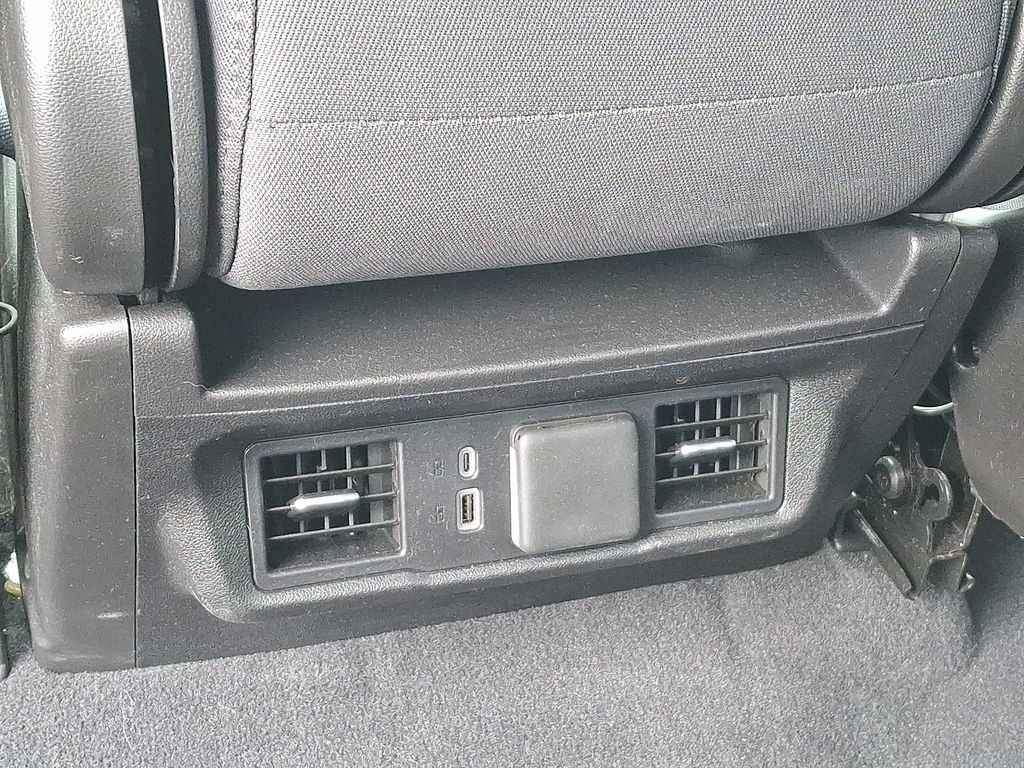 Thumbnail: 2026 Chevrolet Silverado 1500 - 11