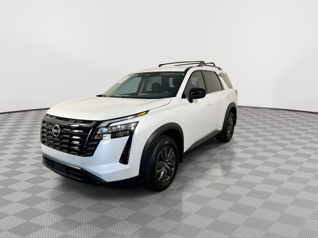 View vehicle photo 4