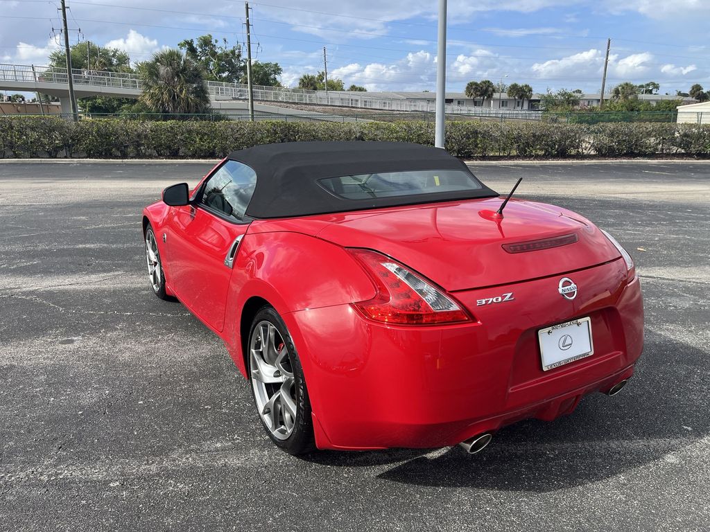 Thumbnail: 2013 Nissan Z - 10