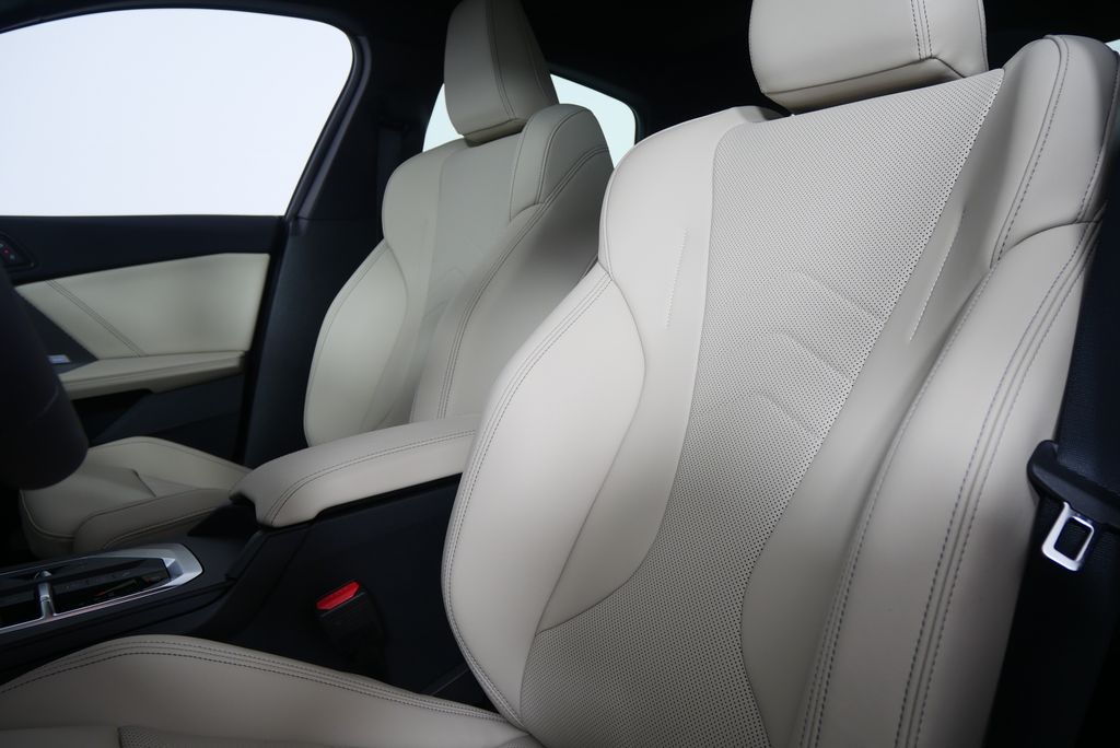 Thumbnail: 2026 BMW 2 Series - 11