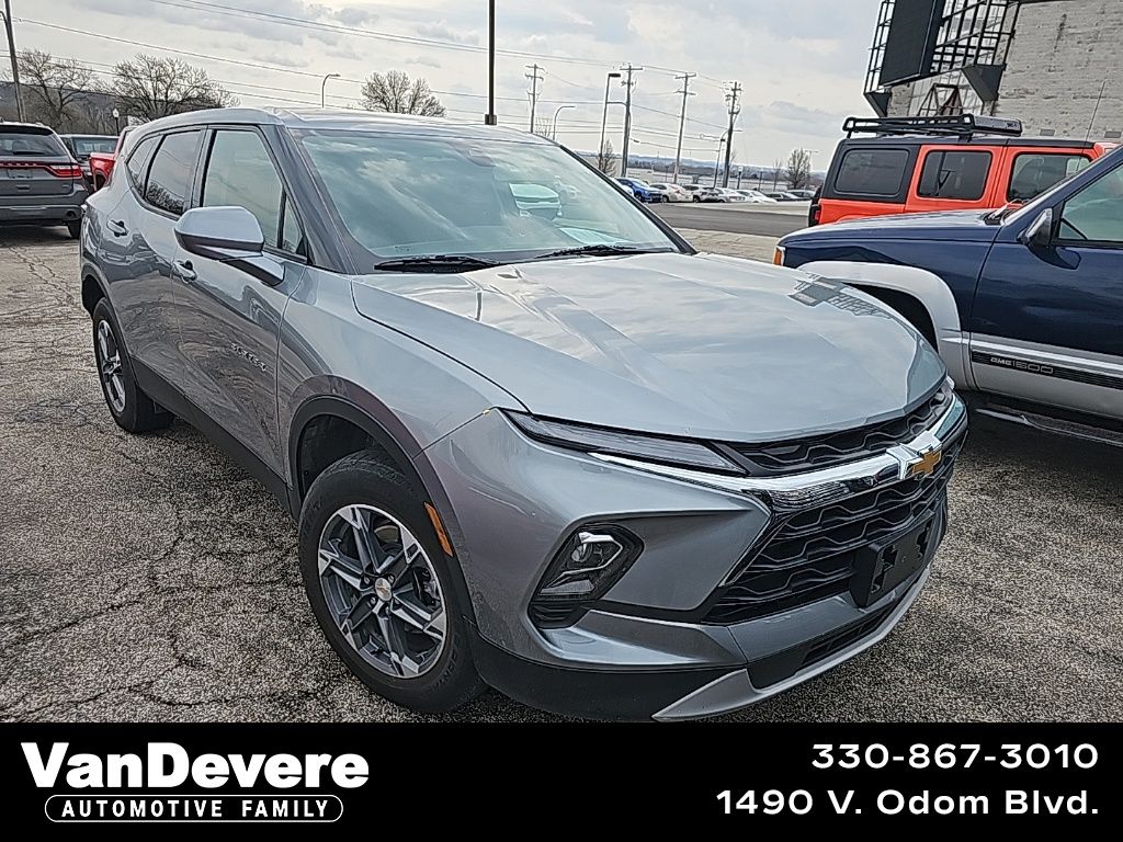 Sterling Gray Metallic 2025 Chevrolet Blazer 2LT AWD SUV / Crossover All-Wheel Drive 9-Speed Automatic Overdrive