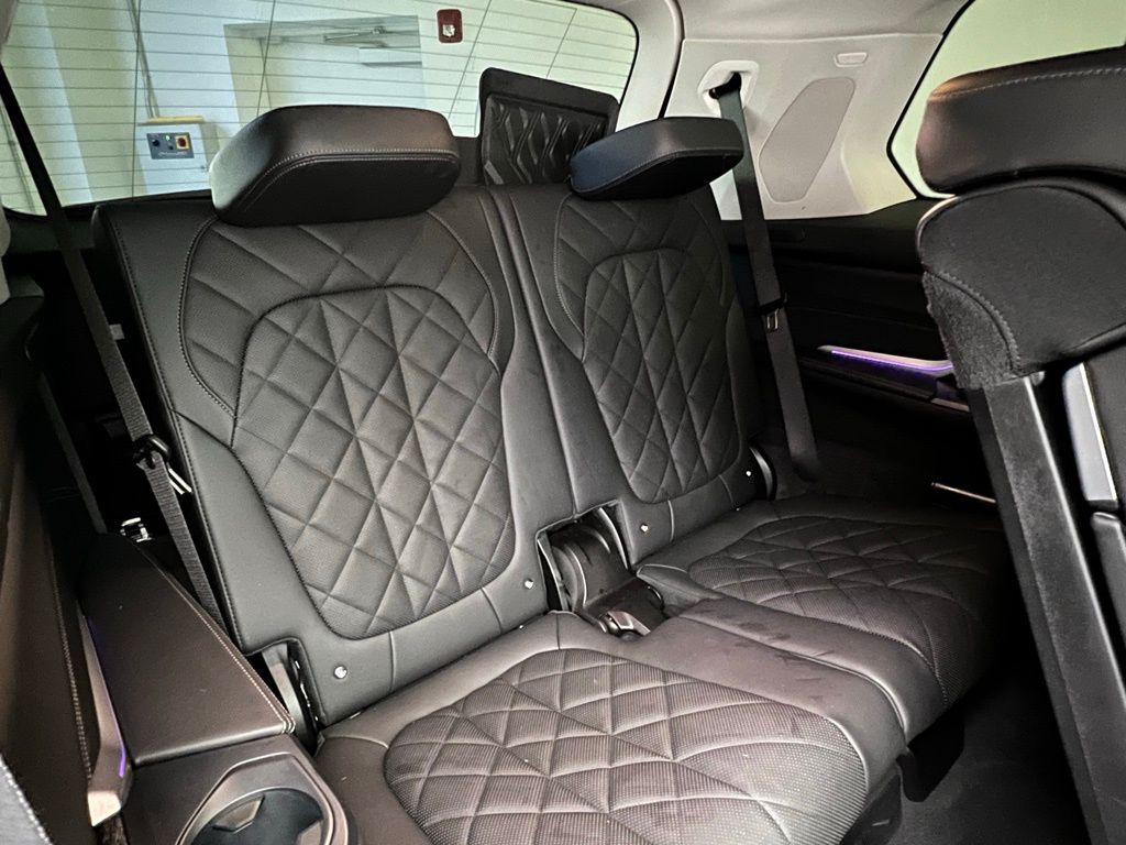 Thumbnail: 2024 BMW X7 - 9