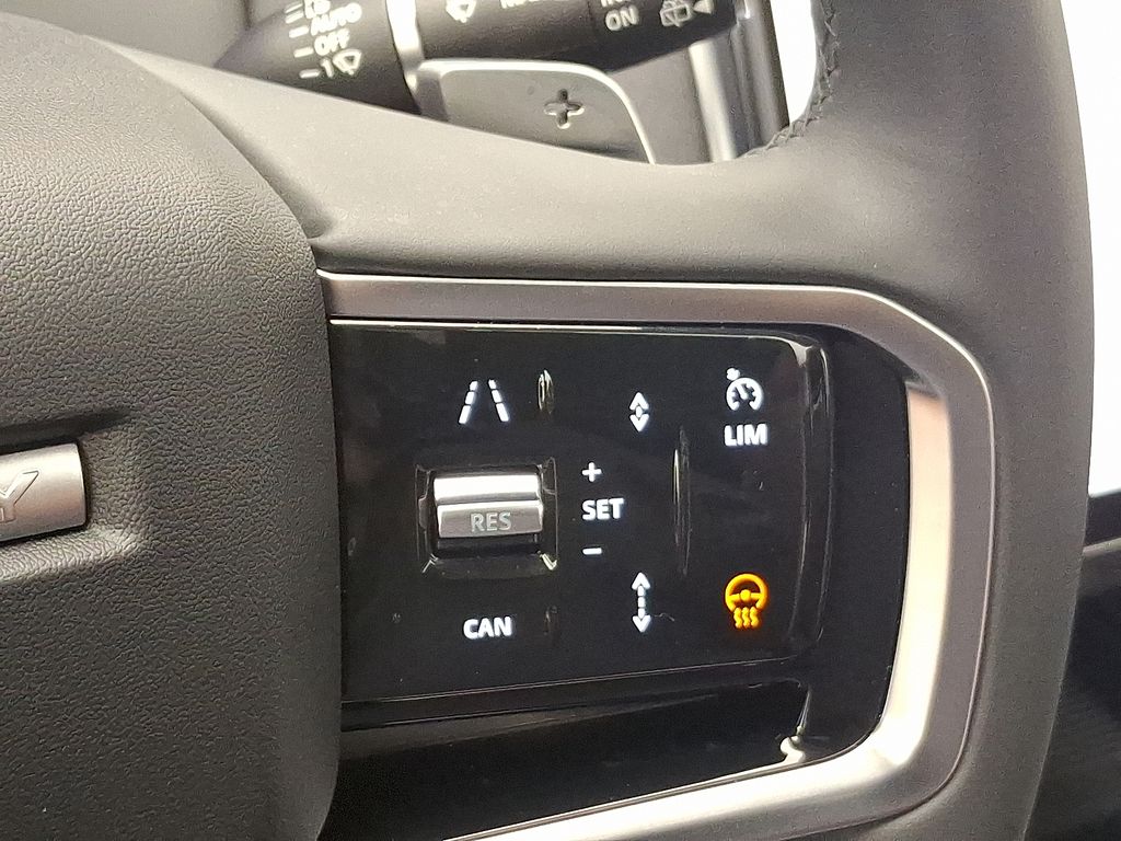 Thumbnail: 2025 Land Rover Discovery Sport - 24