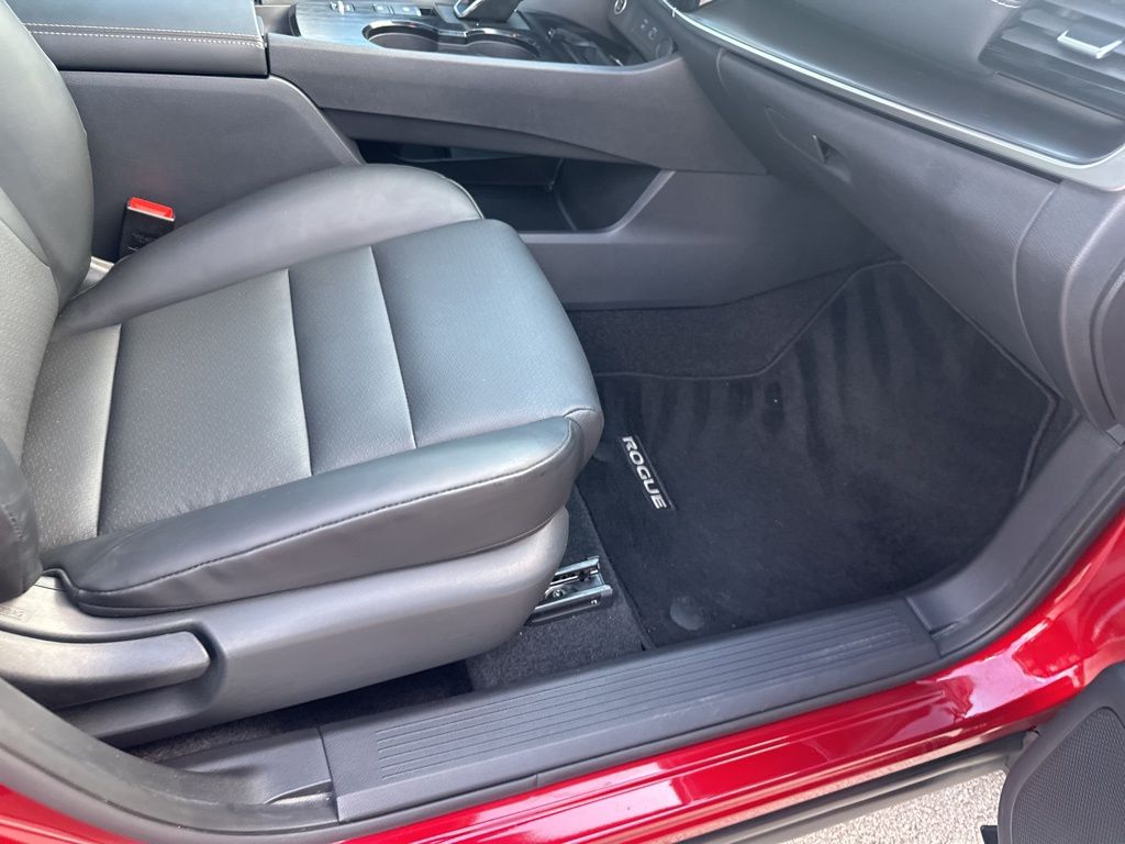 Used Car 2021 Nissan Rogue  Sv For Sale In Austin, Texas