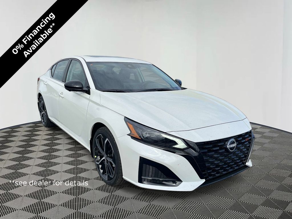 White Pearl 2026 Nissan Altima 2.5 SR FWD Sedan Front-Wheel Drive Continuously Variable Transmission