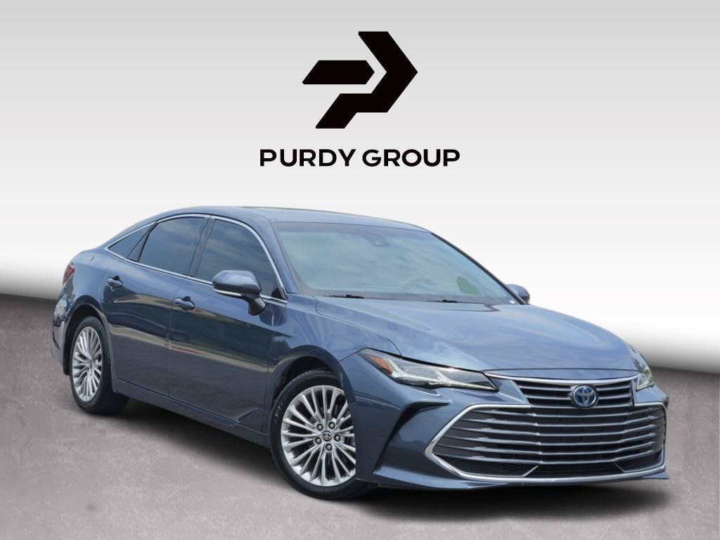 2022 Toyota Avalon Hybrid Limited FWD