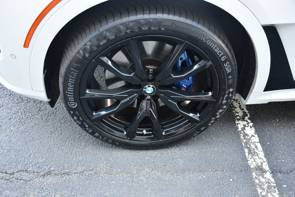 Thumbnail: 2025 BMW X7 - 17