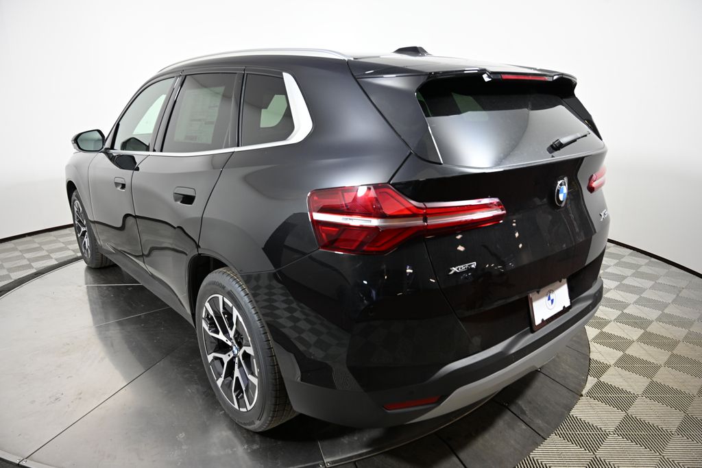 Thumbnail: 2026 BMW X3 - 3