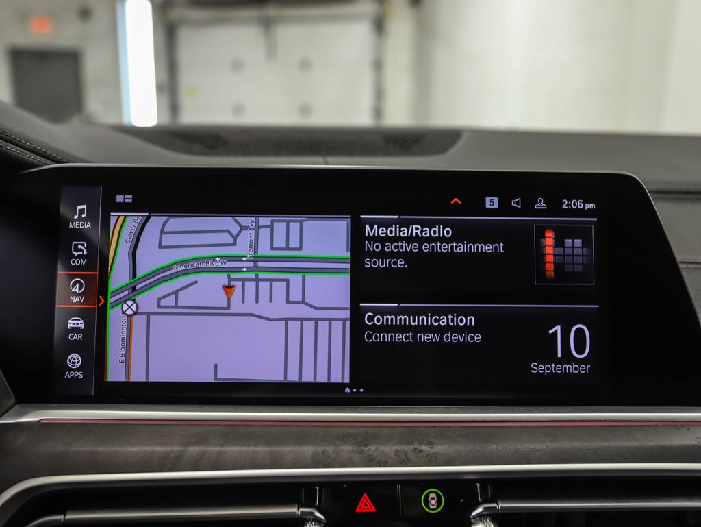 Thumbnail: 2022 BMW X5 - 16