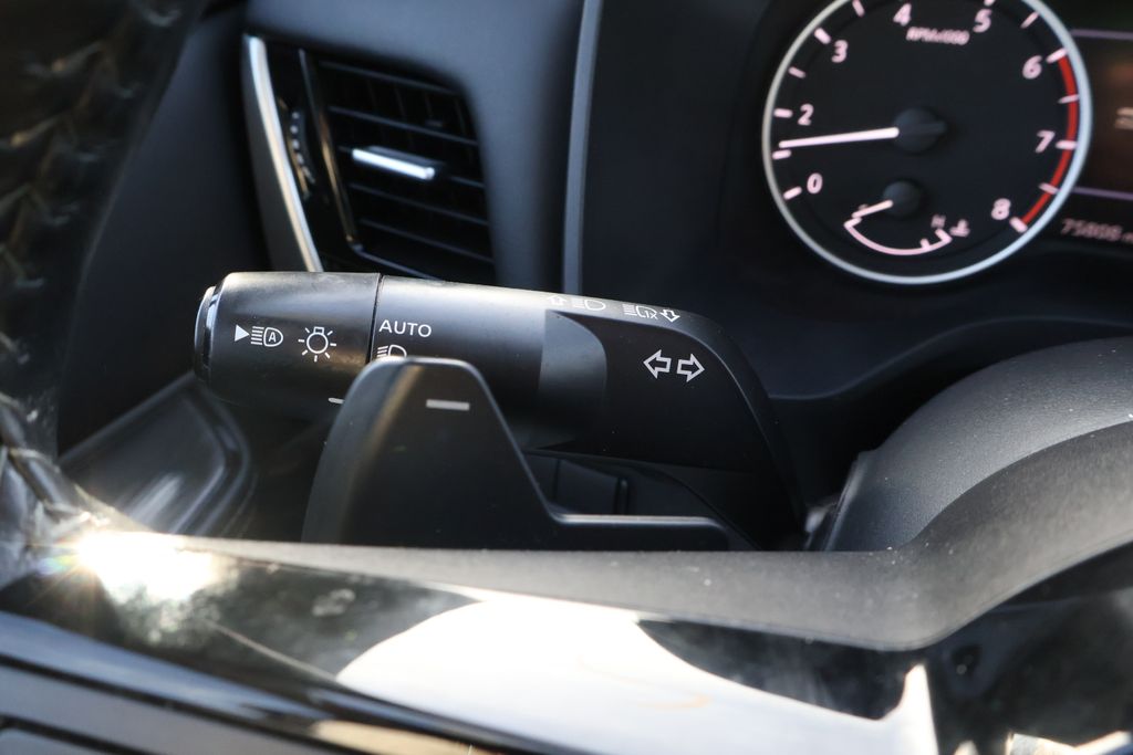 Thumbnail: 2023 Nissan Rogue - 22