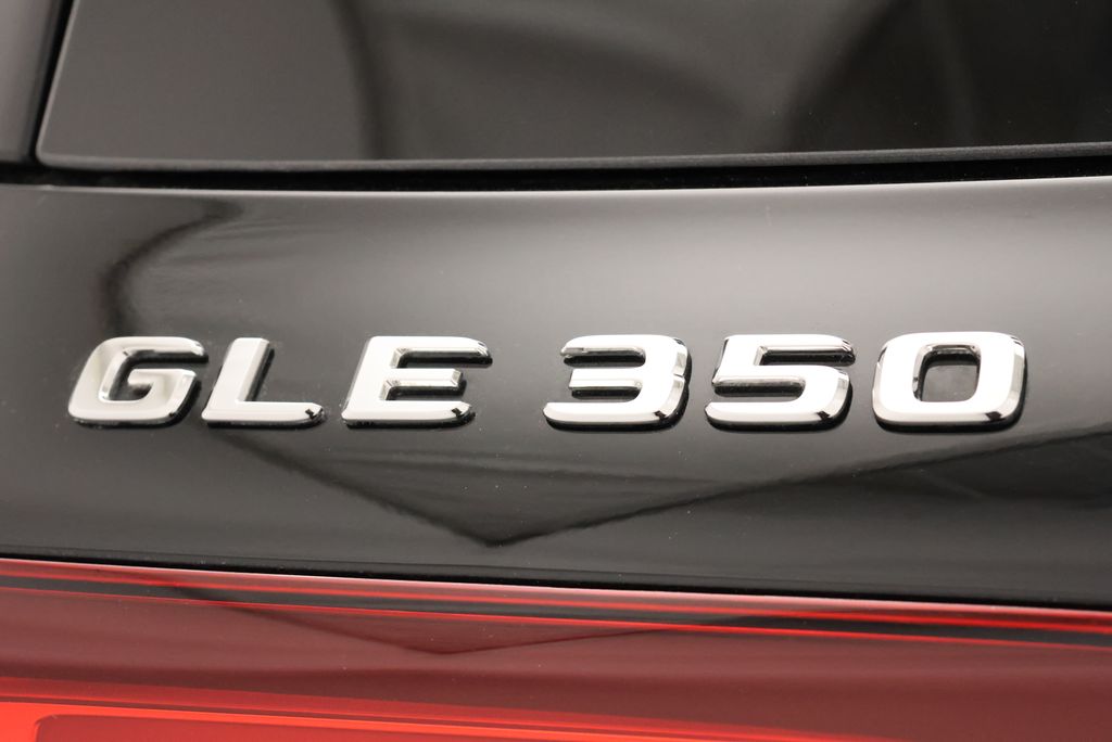 Thumbnail: 2026 Mercedes-Benz GLE - 9