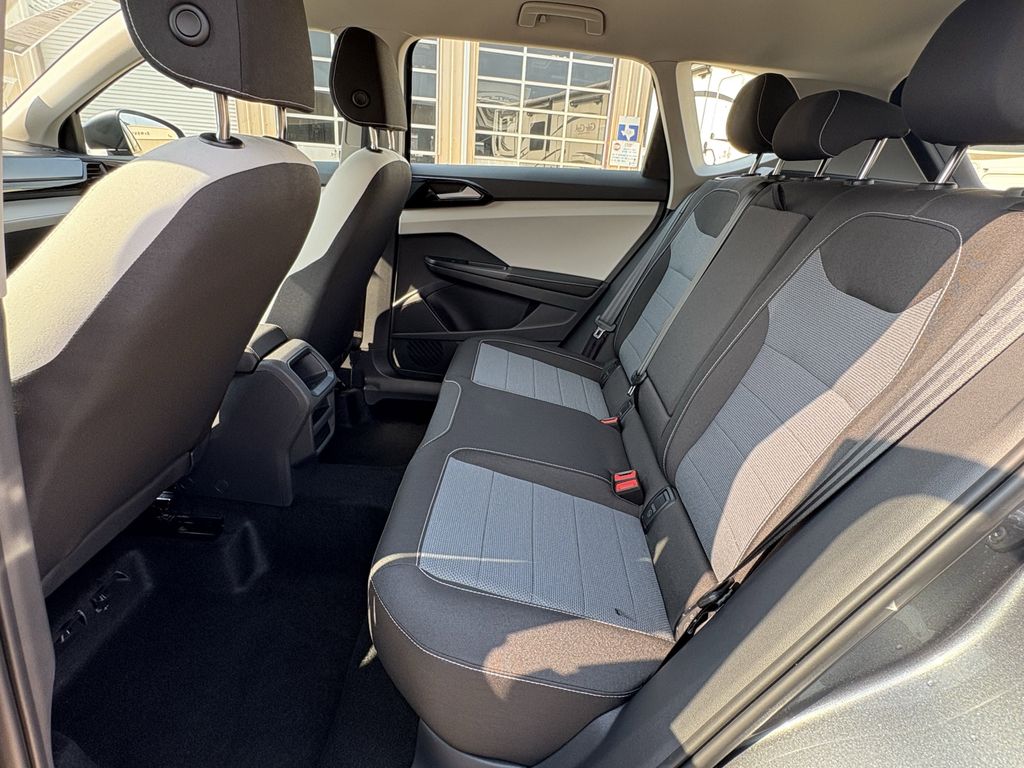 New 2025 Gray Volkswagen 1.5T SE image 24