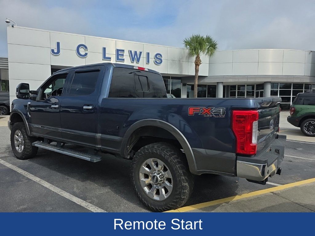 2017 Ford F-250 Super Duty LARIAT