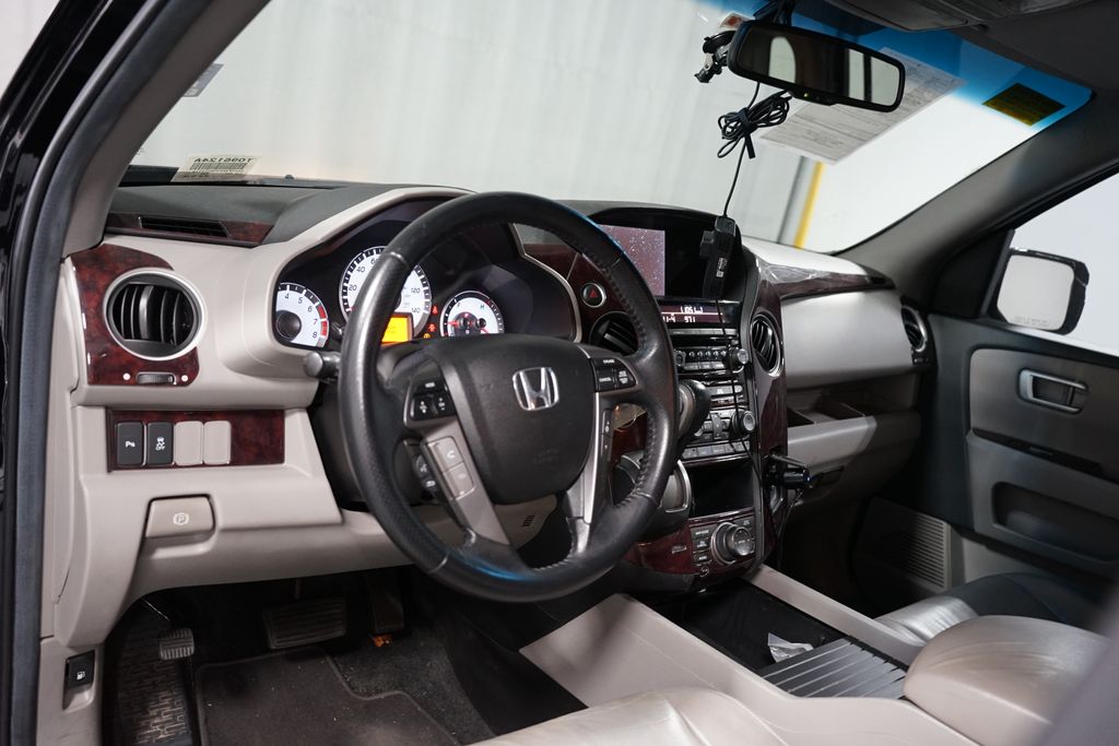 Thumbnail: 2012 Honda Pilot - 7