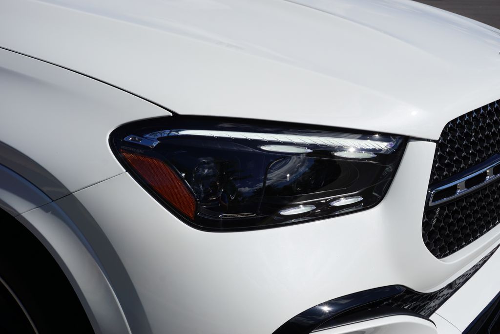 Thumbnail: 2026 Mercedes-Benz GLE - 10