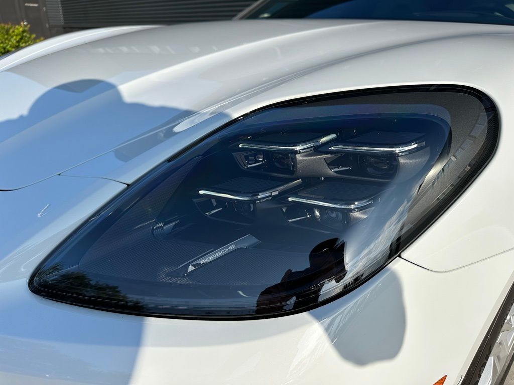 2024 Porsche Panamera  13