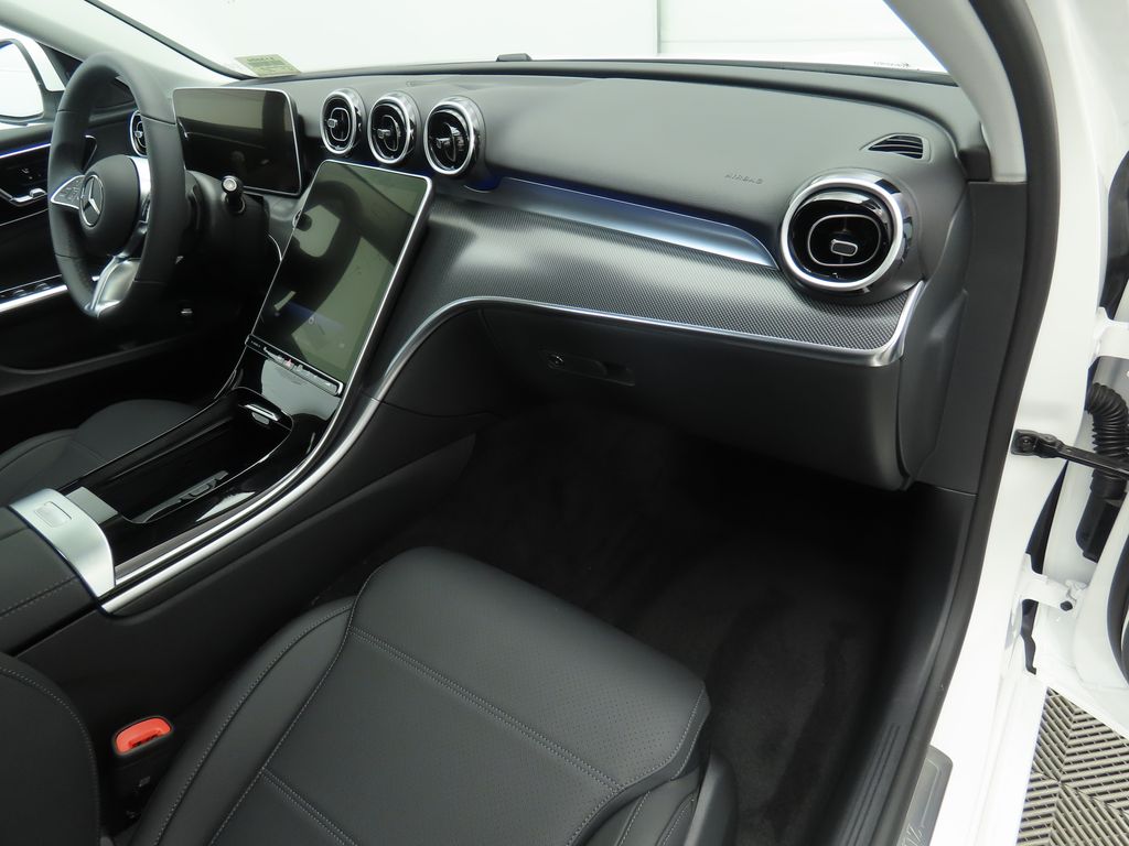 Thumbnail: 2025 Mercedes-Benz C-Class - 17