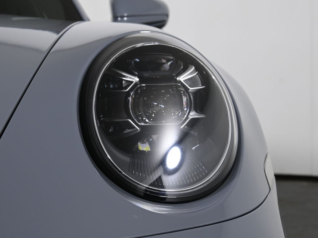 Thumbnail: 2023 Porsche 911 - 11
