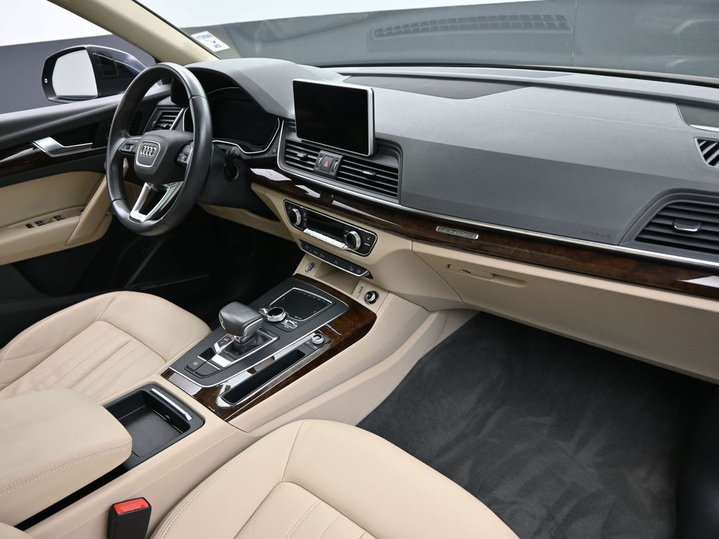 2018 Audi Q5 2.0T quattro Premium Plus