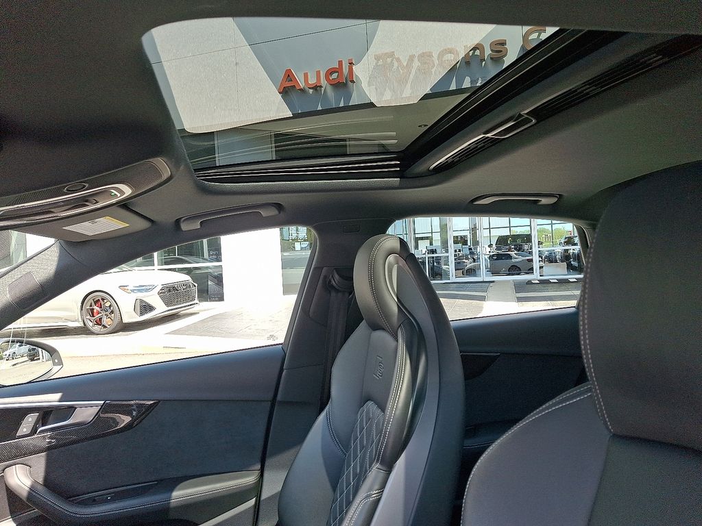 Thumbnail: 2023 Audi S4 - 14