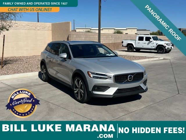 2025 Volvo V60 Cross Country B5 Plus AWD
