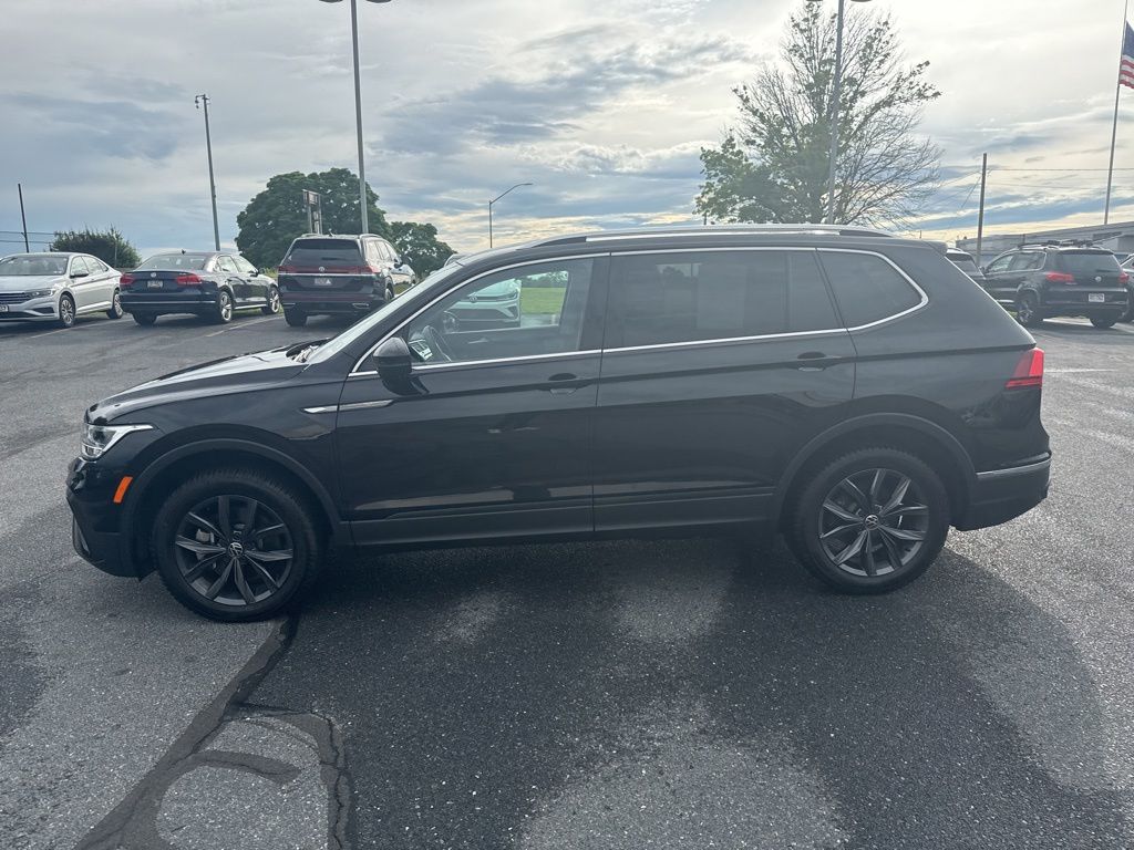 2022 Volkswagen Tiguan 2.0T SE Black at Sutliff Volkswagen